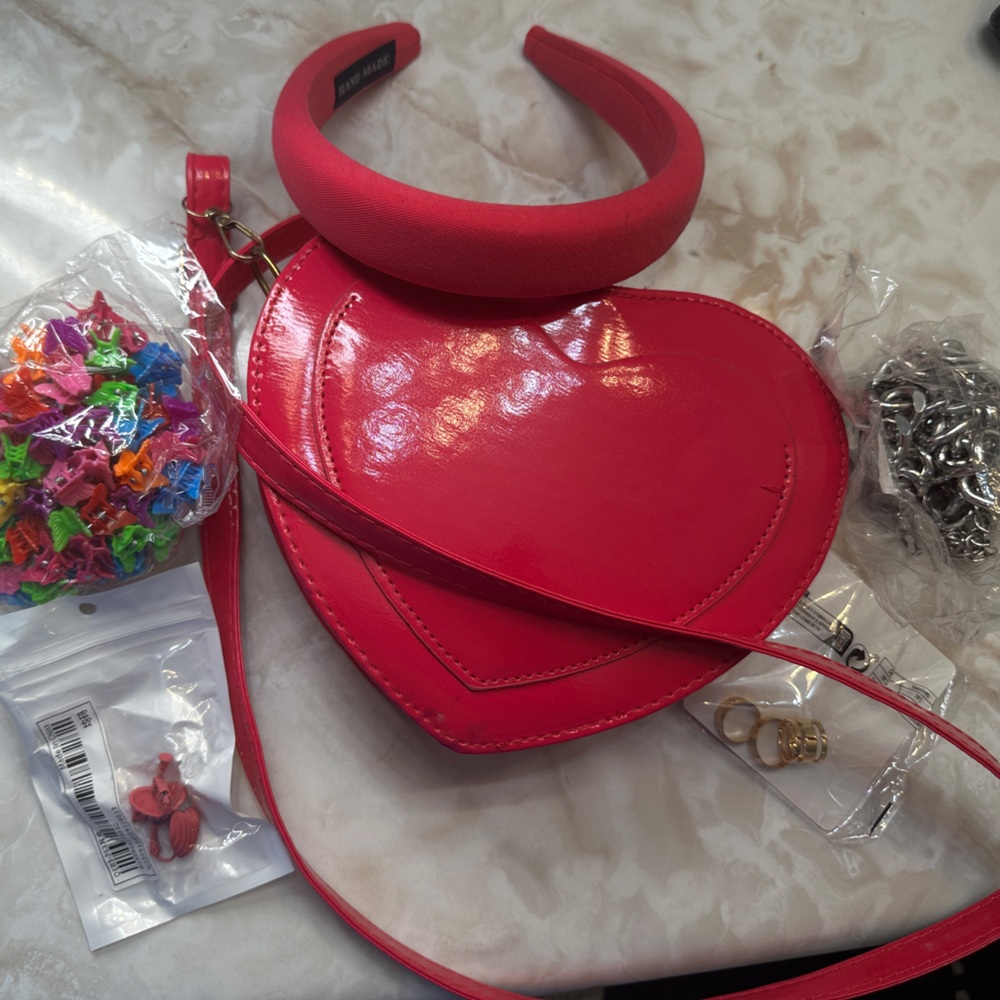 NEW 90s Accessories